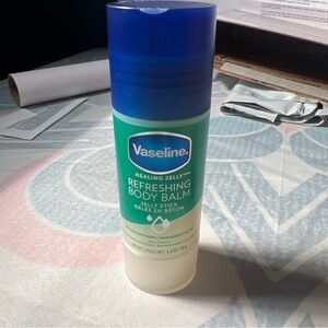 Vaseline Extra Cooling Balm Stick - Blue and White
